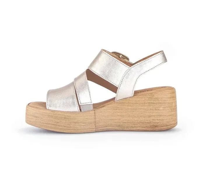 GABOR METALLIC WEDGE SANDAL 44.533.62