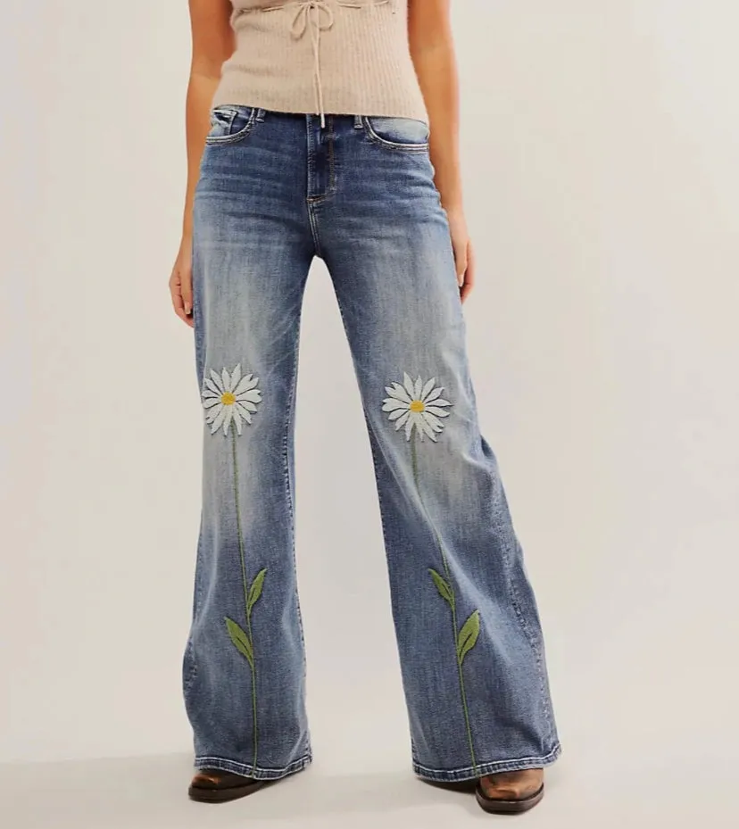 Daisy Wide Leg Boyfriend Jeans