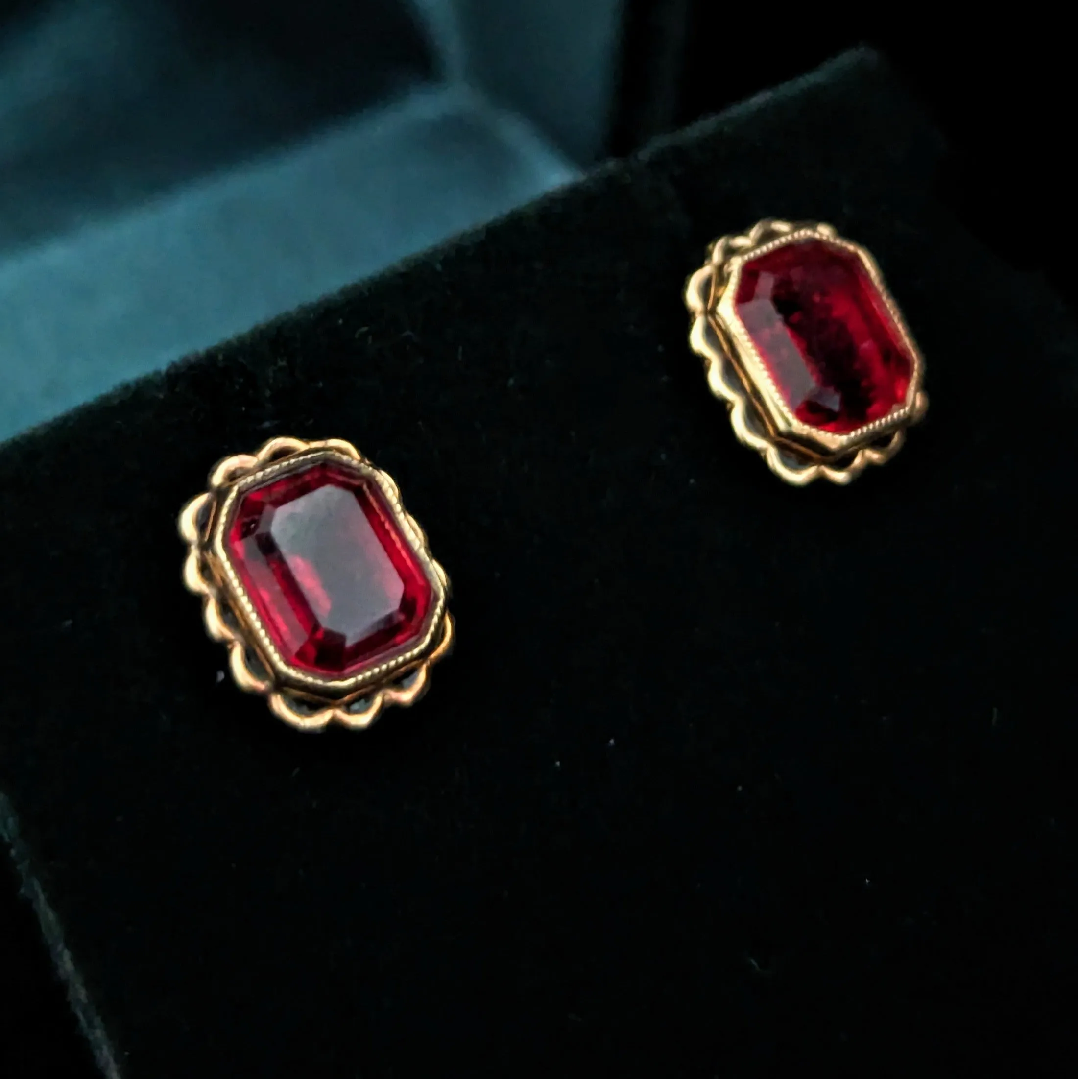 The Hollis - 1940s Red Paste 10k Yellow Gold Earrings