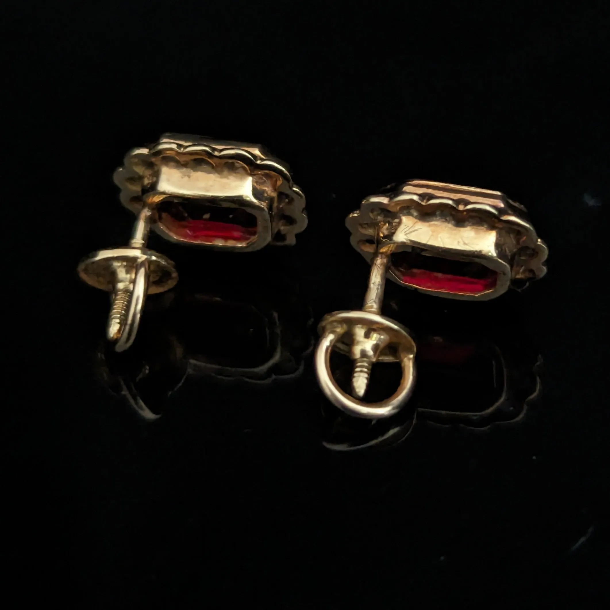 The Hollis - 1940s Red Paste 10k Yellow Gold Earrings